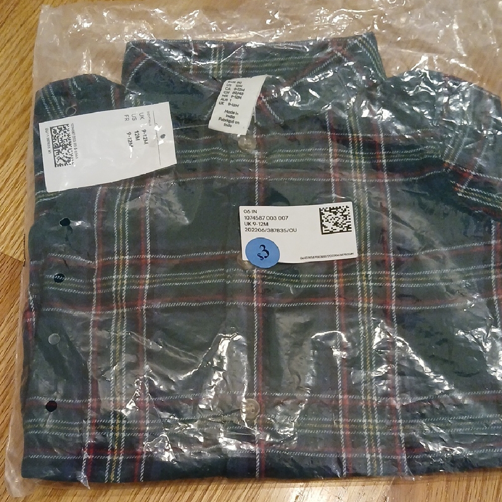 Classic Plaid Button-Up Shirt